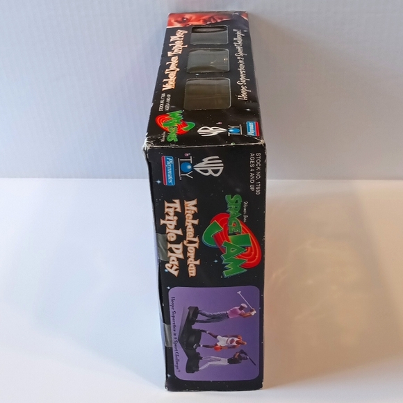 Vintage 1996 Michael Jordan collectible space Jam triple play toy set. - Picture 4 of 7